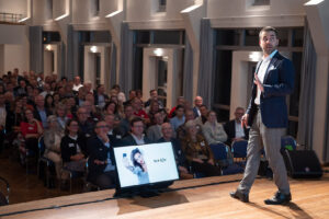 mark t. hofmann in action